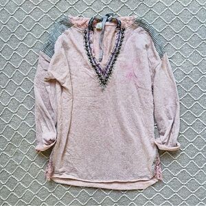 Gimmicks by BKE Pink V-Neck Sweater Eoth Embellishment and Lace Hood
